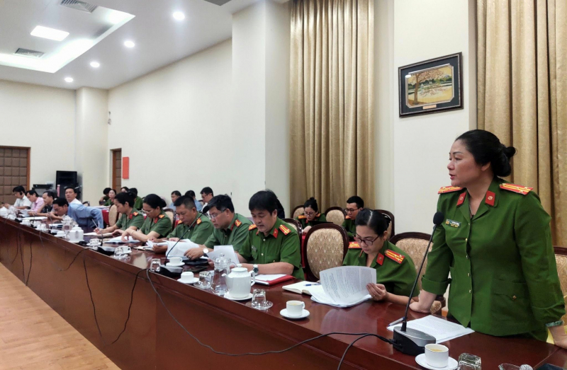 Công an TP Hồ Chí Minh quyết tâm hoàn thành chỉ tiêu vận động công dân góp ý Hiến pháp -0