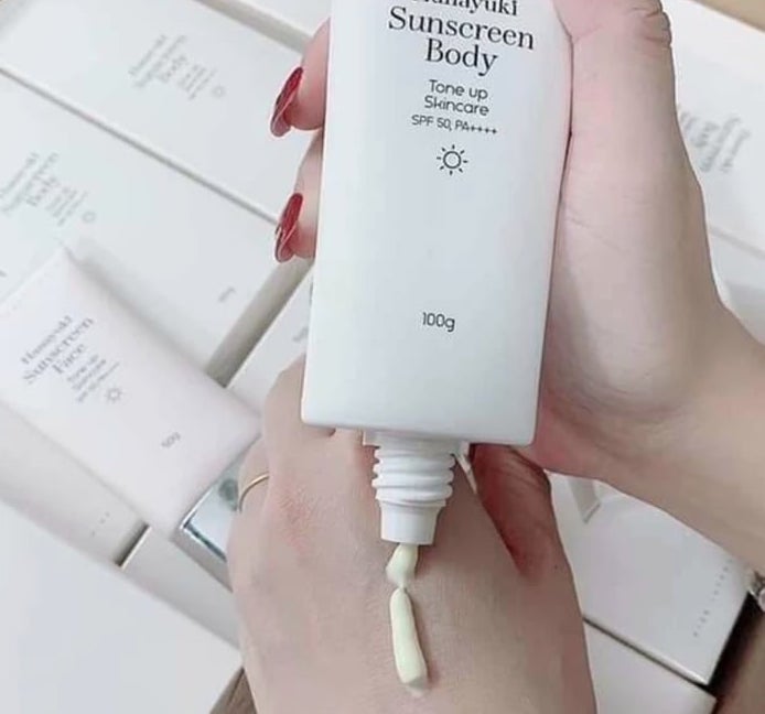 Gian đối trong sản xuất kem chống nắng, Bộ Y tế yêu cầu rà soát phiếu công bố trên toàn quốc -0