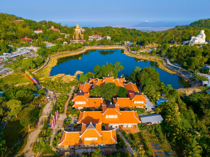 “Săn mây” lạc lối ở miền Tây -0