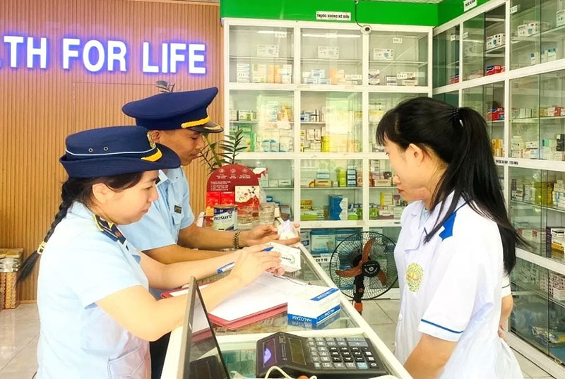 Lực lượng Quản lý thị trường “tổng lực” tấn công buôn lậu, hàng giả -0