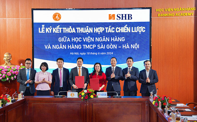 FinanceAsia: SHB là “Ngân hàng Tốt nhất cho Khách hàng Khu vực công” năm 2025 tại Việt Nam -1
