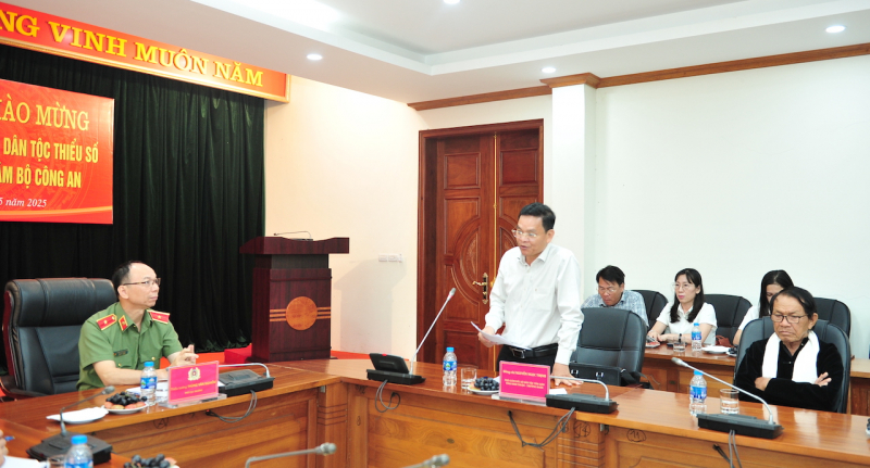 Người có uy tín tỉnh Ninh Thuận tích cực tham gia bảo vệ an ninh trật tự -0