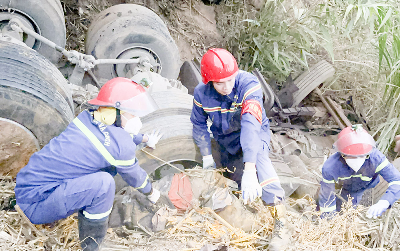 Người đi về phía lửa -0