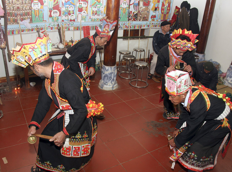 ð%3fng bào dao múa chuông trong l%3f c%3fp s%3fc..jpg -1