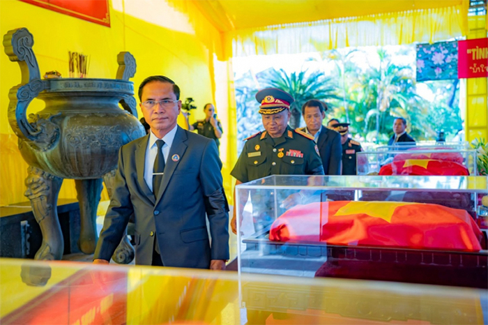 Truy điệu, an táng 23 Liệt sĩ quân tình nguyện và chuyên gia Việt Nam -0