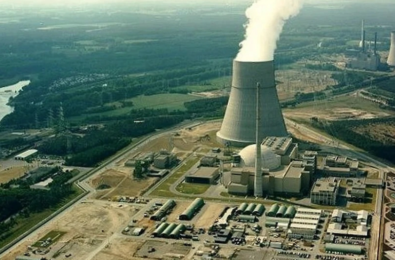 Iran tuyên bố đáp trả thảm khốc nếu bị Israel tấn công -0