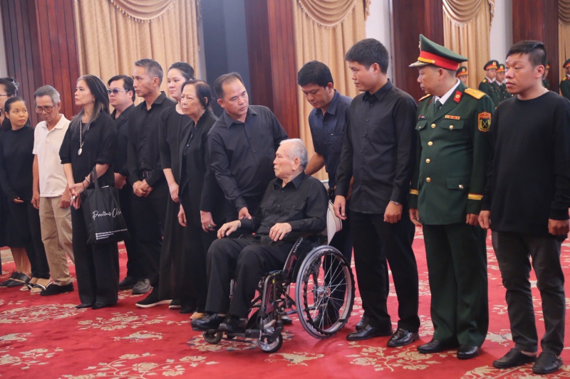 Lễ viếng Nguyên Chủ tịch nước Trần Đức Lương tại TP Ho Chí Minh -0