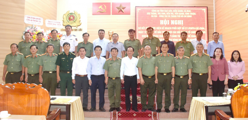Công an 10 tỉnh, thành phố phía Nam tăng cường phối hợp chống khai thác IUU -0