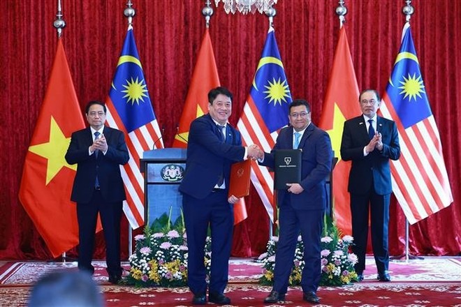 Vietnamese, Malaysian PMs hold joint press conference following Kuala Lumpur talks -0