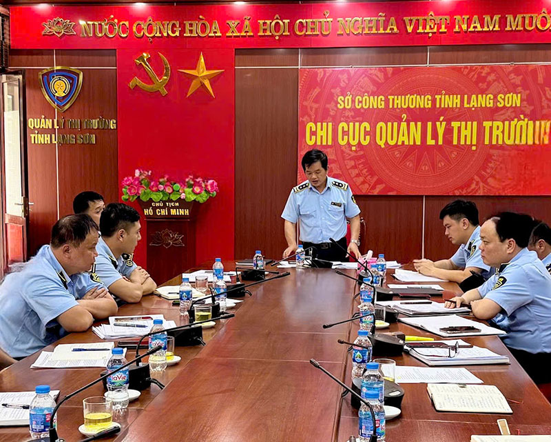 Lực lượng QLTT địa phương tăng cường xử lý vi phạm -0