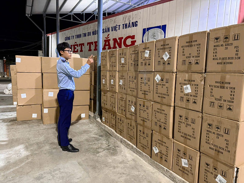 Lực lượng QLTT địa phương tăng cường xử lý vi phạm -1