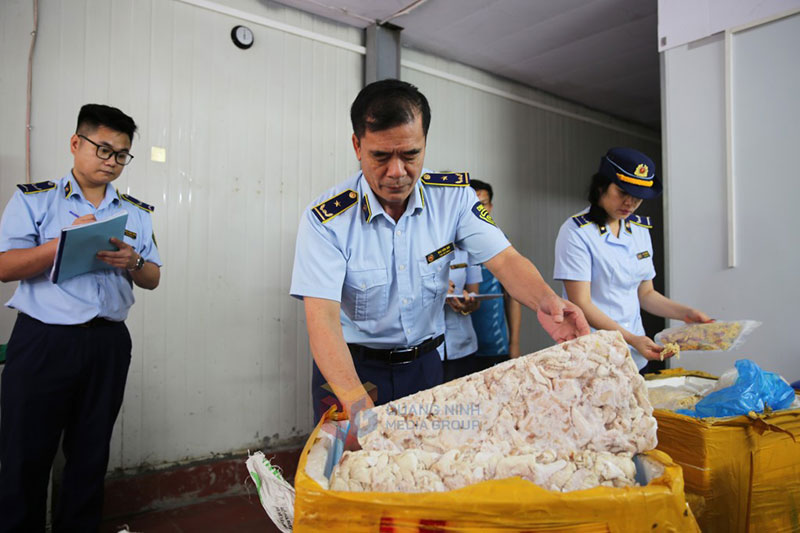 Lực lượng QLTT địa phương tăng cường xử lý vi phạm -0