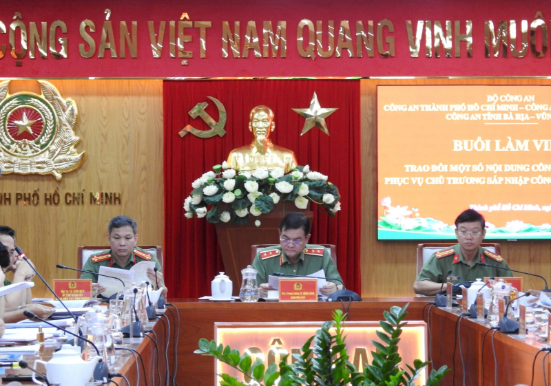 Công an TP Hồ Chí Minh cùng Công an 2 tỉnh chuẩn bị cho công tác sáp nhập -1