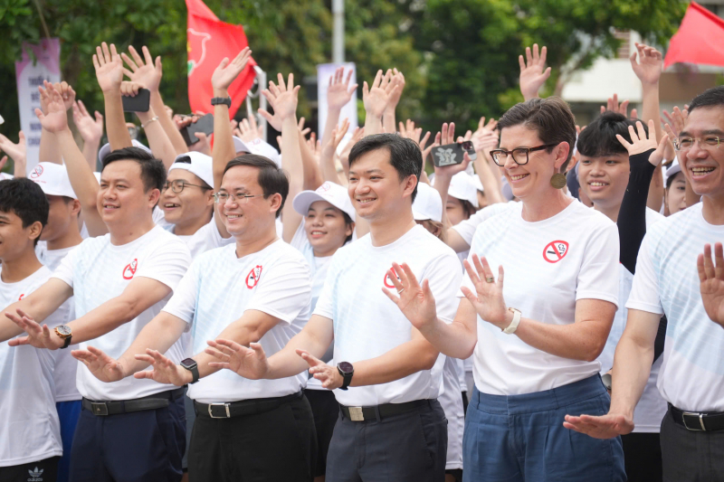 Kêu gọi thanh niên nói không với thuốc lá -0