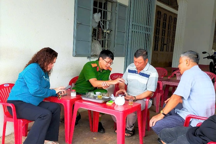Người dân tích cực đóng góp ý kiến, sửa đổi Hiến pháp qua VNeID -0