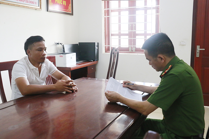 Công an Nghệ An chặt đứt đường dây buôn bán kem đánh răng, dầu gội, nước xả giả mạo các nhãn hiệu -1