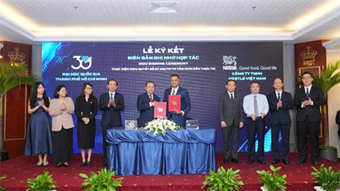 Nestlé Việt Nam ký kết hợp tác với ĐH Quốc gia TP.Hồ Chí Minh thực thi mô hình “3 nhà” -0