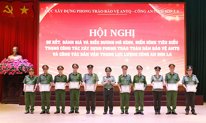 Nâng cao hiệu quả công tác xây dựng phong trào toàn dân bảo vệ ANTQ tại miền núi Sơn La -0