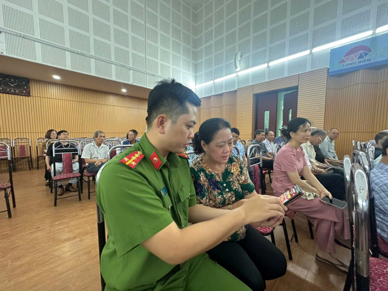 Đã có hơn 17 triệu người dân đóng góp ý kiến về sửa đổi, bổ sung Hiến pháp năm 2013 qua VNeID -0