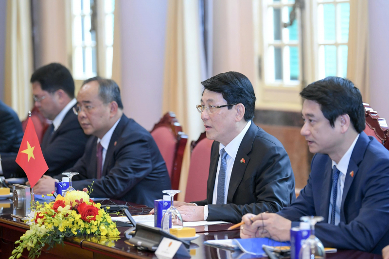 Chủ tịch nước Lương Cường chủ trì lễ đón Tổng thống Hungary Sulyok Tamas -2