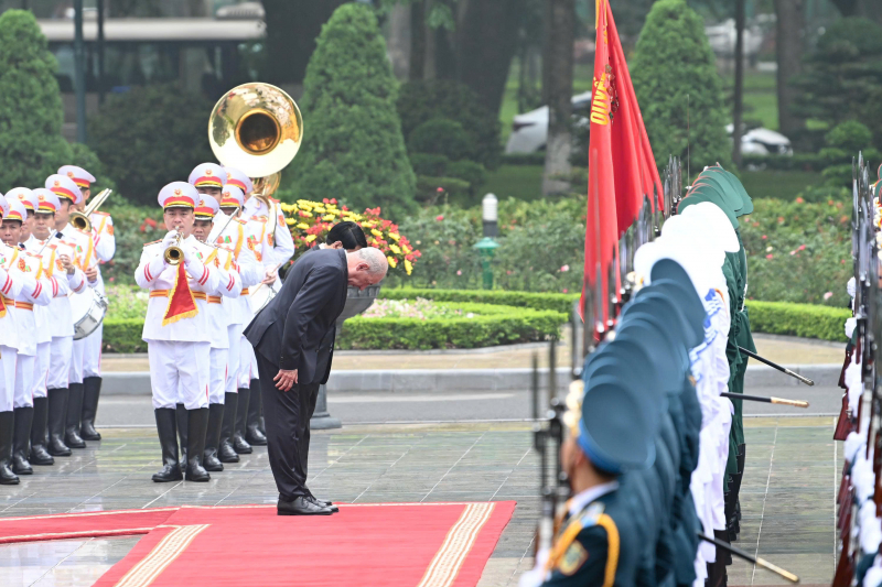 Chủ tịch nước Lương Cường chủ trì lễ đón Tổng thống Hungary Sulyok Tamas -1