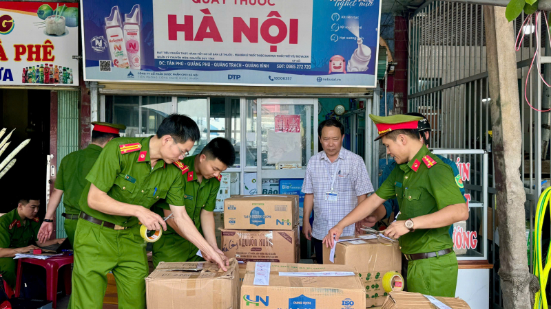 Phát hiện cơ sở kinh doanh thuốc tây không phép với hơn 5.000 sản phẩm -0