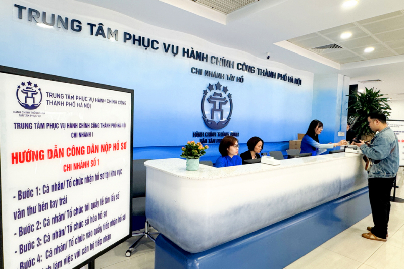 Hà Nội mở đường dây nóng tiếp nhận và xử lý các trường hợp sách nhiễu, gây phiền hà -0