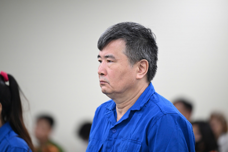 Cựu Phó Vụ trưởng Bộ Công thương bị tuyên phạt 12 năm tù -0