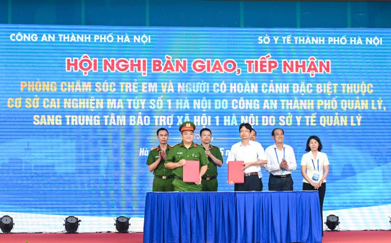Hà Nội - Chung một quyết tâm vì cộng đồng không ma túy” -0