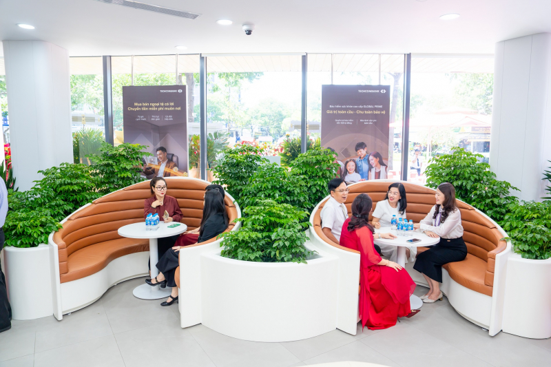 Forbes: Techcombank được lựa chọn là ngân hàng số 1 Việt Nam năm thứ 2 liên tiếp -0