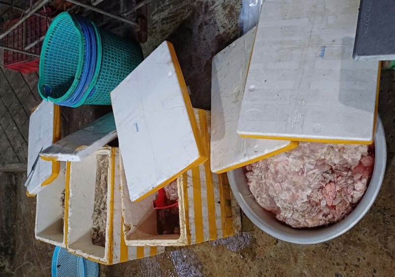 Hàng tấn thịt, nội tạng không rõ nguồn gốc bị phát hiện trước khi đưa vào nhà hàng, quán nhậu -0