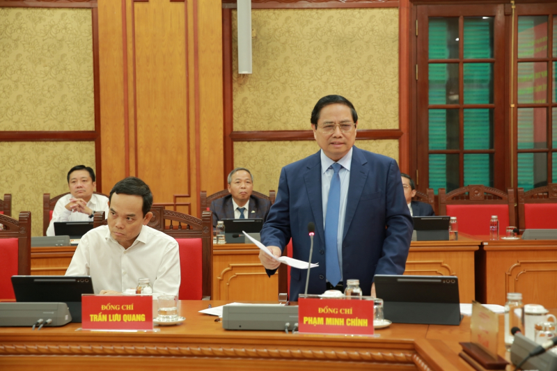 Không có quốc gia nào hùng cường nếu như khoa học công nghệ yếu kém. -0