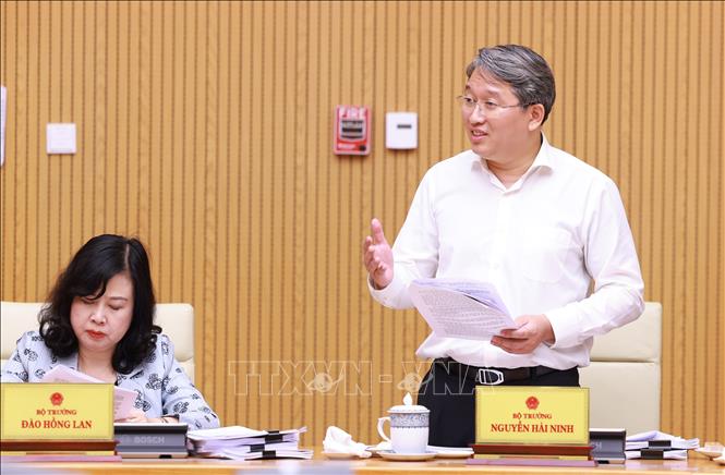 Thủ tướng: Phân cấp, phân quyền để 'địa phương quyết, địa phương làm, địa phương chịu trách nhiệm' -0