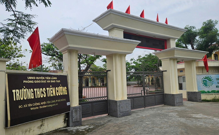 Công an vào cuộc điều tra vụ nữ sinh lớp 7 nghi uống thuốc độc tự tử -0