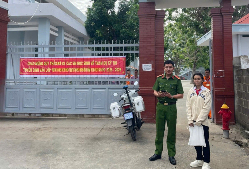 ការជួយទាន់ពេលវេលាសម្រាប់បេក្ខជនដែលបានទៅកាន់ទីតាំងប្រឡងខុសចម្ងាយជាង ៦០ គ.ម-០