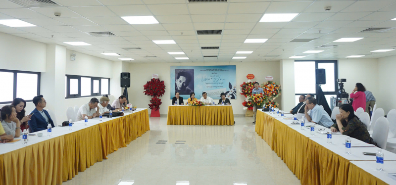 Nhà viết kịch Vương Lan - Người mở đường lặng lẽ -0