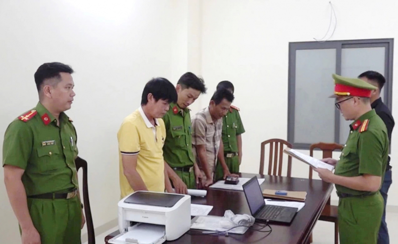 Vì sao hai huấn luyện viên bóng đá ở Khánh Hòa bị bắt tạm giam -0