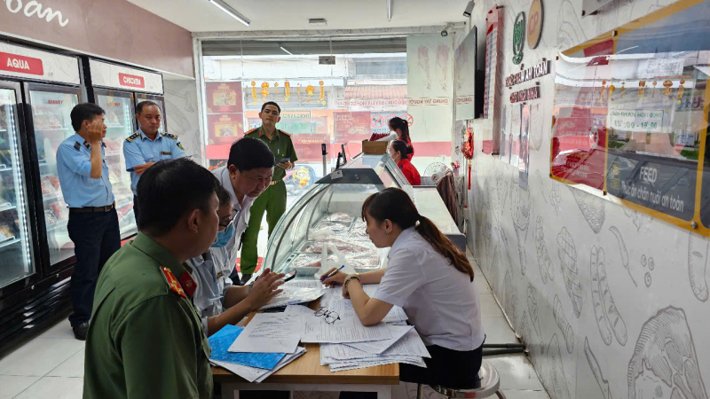 Kết quả kiểm tra ban đầu cơ sở bị “tố” bán thịt không sạch -0