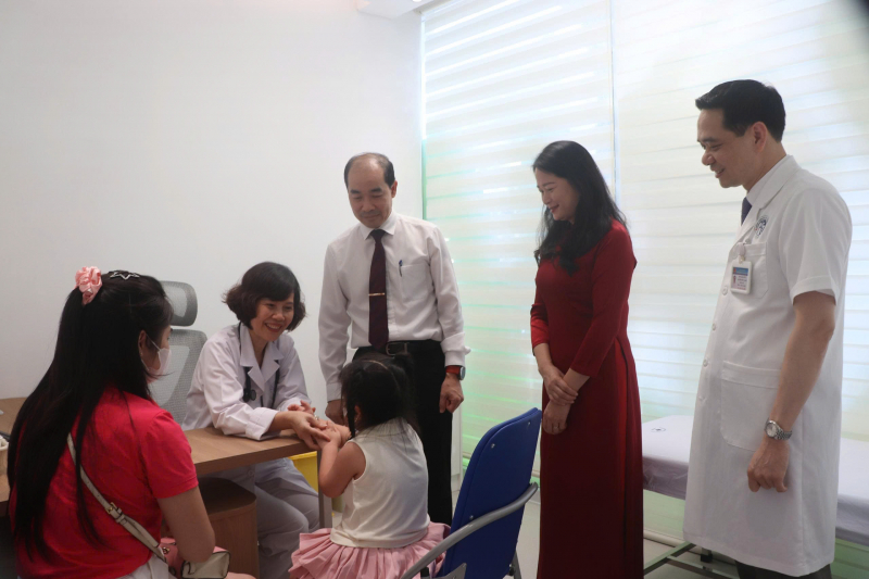 Miễn phí khám bệnh theo yêu cầu cho trẻ em Thủ đô trong tháng 6 -0