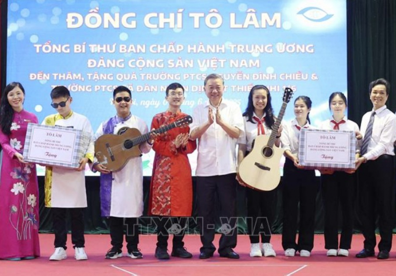Tổng Bí thư Tô Lâm thăm hai trường học chuyên biệt tại Hà Nội -0
