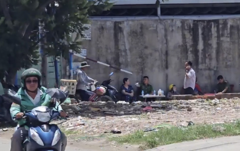 Người đàn ông hành nghề phụ hồ tử vong bất thường trên đường -0
