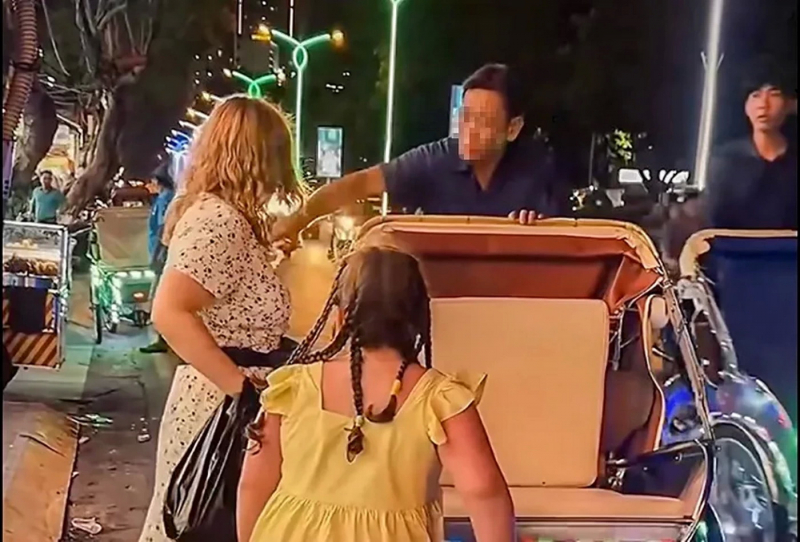 Thu thẻ đoàn viên nghiệp đoàn đối với lái xe xích lô “giật tiền” trên tay du khách -0