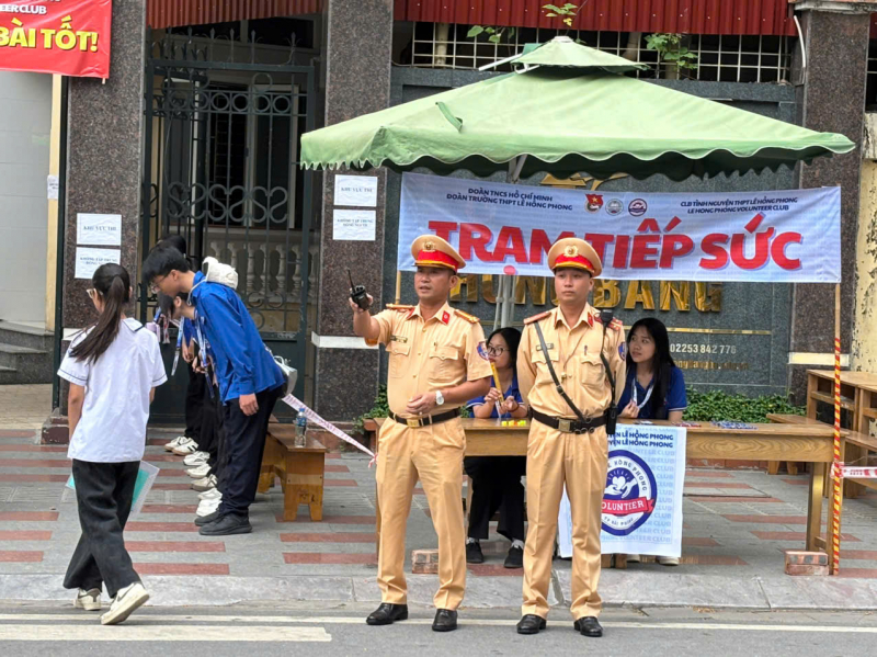 Công an hỗ trợ gần 26 nghìn thí sinh Hải Phòng bước vào kỳ tuyển sinh lớp 10 THPT  -0