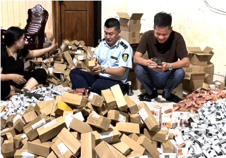 Phát hiện hơn 3.000 sản phẩm mỹ phẩm và gần 400kg thịt heo không rõ nguồn gốc -0