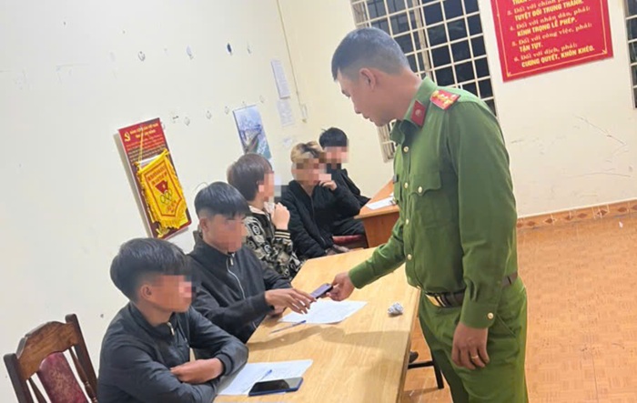 Xuyên đêm ngăn chặn “khối nghỉ hè” quậy phá -0