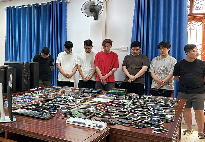 Khám phá chuyên án mua bán trái phép thông tin 3000 tài khoản ngân hàng -0