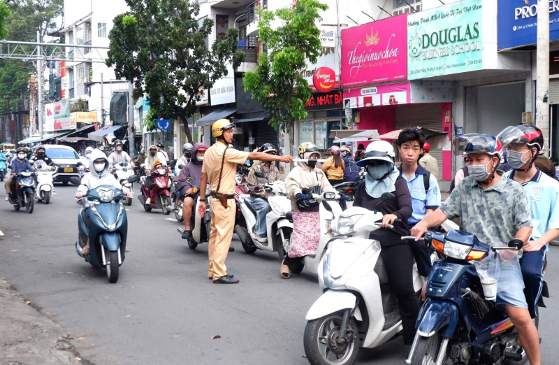 TP Hồ Chí Minh: Hơn 76 ngàn thí sinh bước vào ngày đầu tiên kỳ thi vào lớp 10 -0