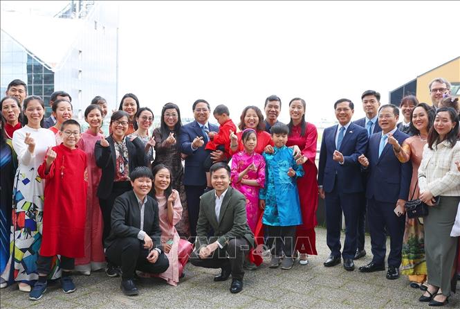 Thủ tướng Phạm Minh Chính: Người Việt Nam ở nước ngoài, dù chỉ 1 người cũng được Đảng, Nhà nước quan tâm -0