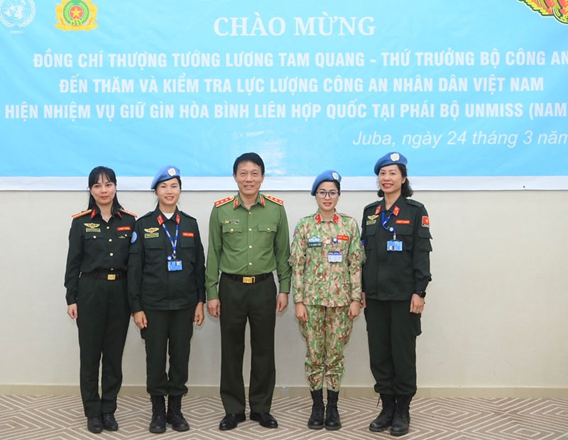 Dấu ấn nữ sĩ quan “mũ nồi xanh” (bài cuối) -0