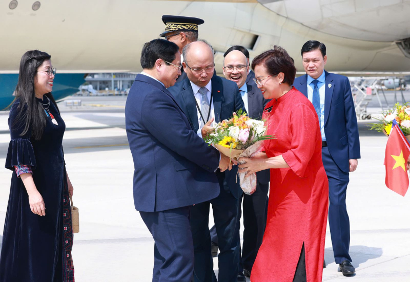 Thủ tướng Phạm Minh Chính tới Nice, bắt đầu chuyến công tác tại Cộng hoà Pháp -0